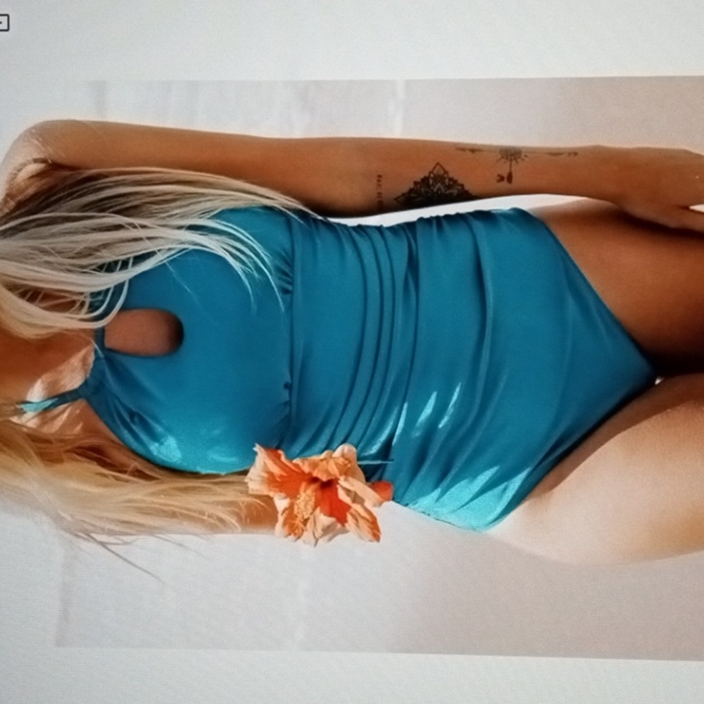 Cupshe Turquoise Blue High neck Ruched Tummy Control One Piece Swimsuit L
